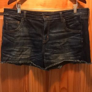 Dark wash jean shorts, Mossimo, s 14